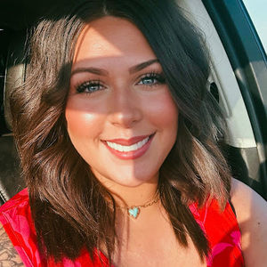 Meet your Posher, Vanessa